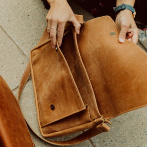 Postmiss Petty Laptop Bag - Image 4